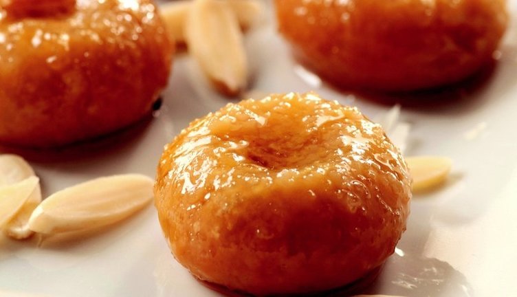 Hanım göbeği tatlısı nasıl yapılır?