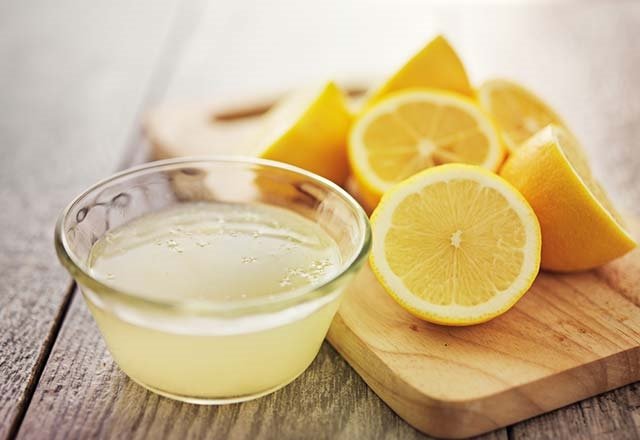 Limonlu sunun faydaları! limonlu su neye iyi gelir?