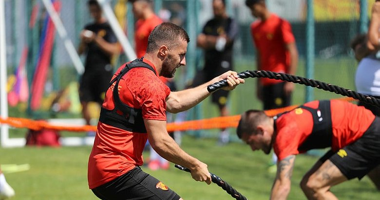 Süper Lig ekibi Göztepe, sezona sıkı hazırlanıyor