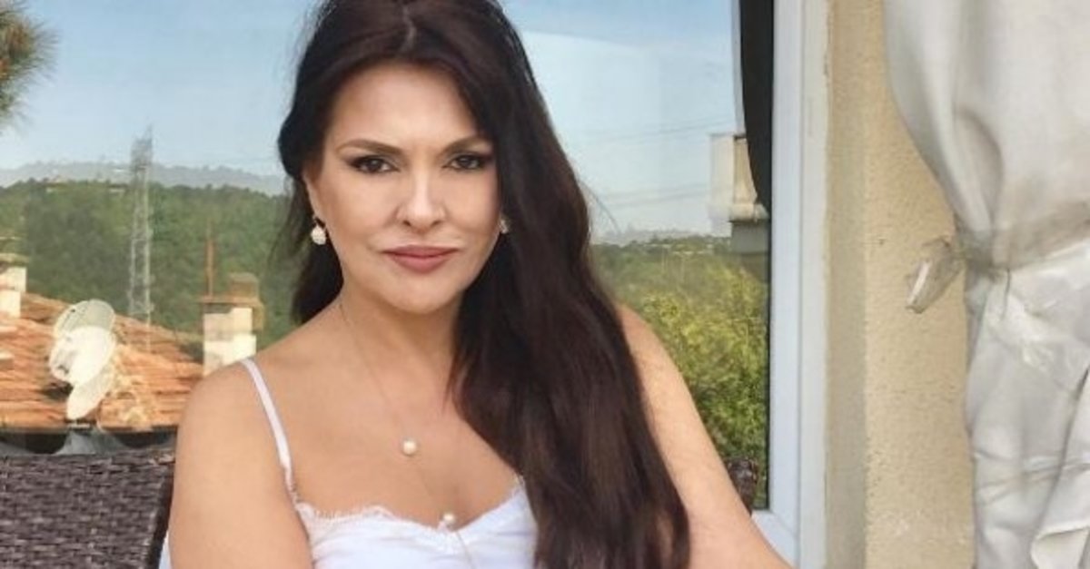 yesilcam in guzel yildizi aydan sener in kizi gorenleri hayrete dusurdu galeri yeni asir