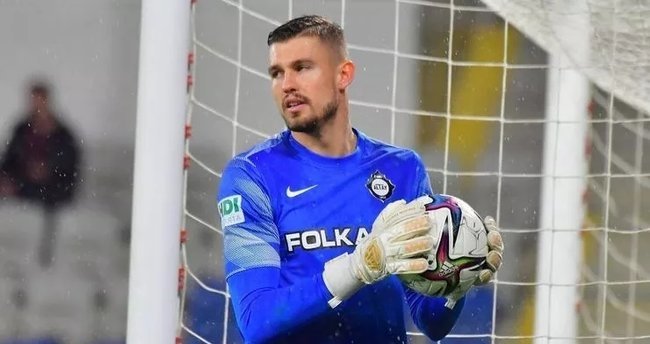 Göz-Göz’ün gözü Ada’da