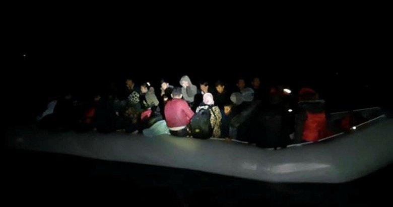 Muğla Bodrum açıklarında 53 kaçak göçmen yakalandı