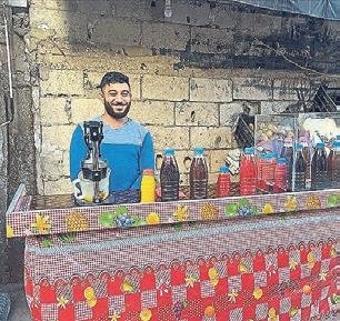 Filistinliler mülteci kampında Ramazan adetlerini yaşatıyor