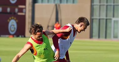 Galatasaray iki yıldız için kararını açıkladı