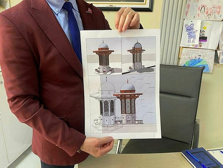 Vandallar balyozla yıkmıştı! İzmir Valiliği yeniden yapılması için harekete geçti