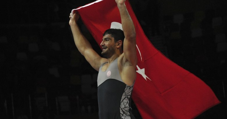 Milli sporcumuz Taha Akgül, Avrupa şampiyonu