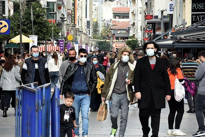 İzmir için uyardı: Vaka sayıları korkutucu düzeye gelecek