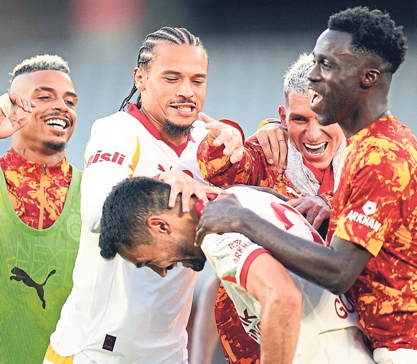 Devler Ligi'ne zaferle başlayalım