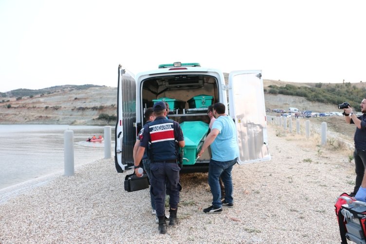 Manisa’da 18 yaşındaki genç gölette boğuldu! 1 kişi kayıp