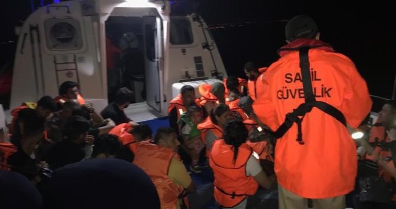 Seferihisar açıklarında 76 düzensiz göçmen yakalandı