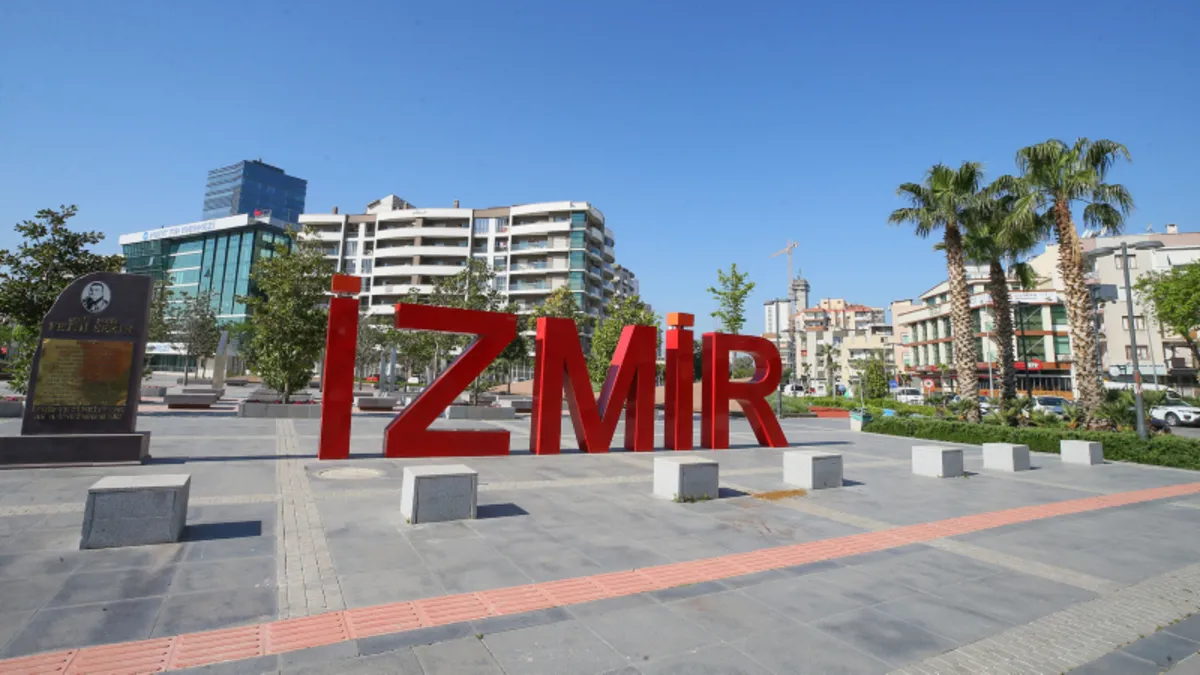 İZMİRLİLER DİKKAT: BU YOLLAR TRAFİĞE KAPALI! İŞTE ALTERNATİF GÜZERGAHLAR