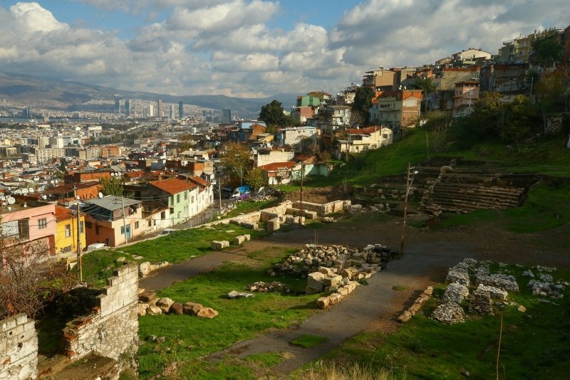 İzmir’de helenistik dönemde yapıldı! 1500 yıl sonra güneşe kavuştu