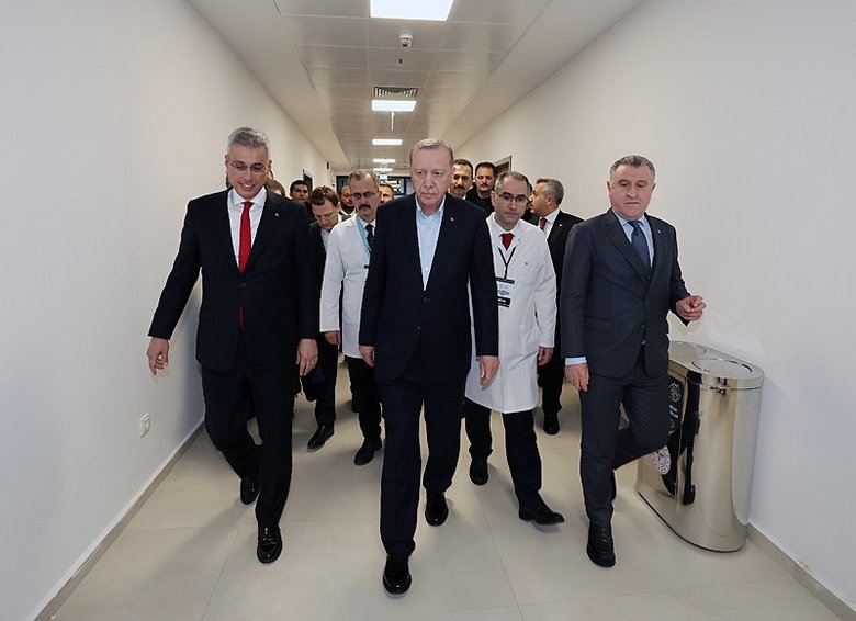 Başkan Recep Tayyip Erdoğan: Bizim siyasi polemikle içi boş tartışmalarda işimiz yok. Bizim gündemimizde Türkiye var