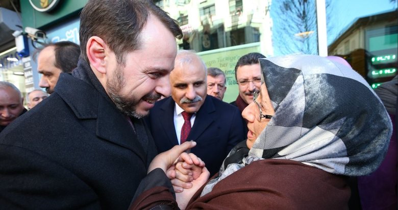 Bakan Albayrak Trabzon’da esnaf ziyaretinde bulundu