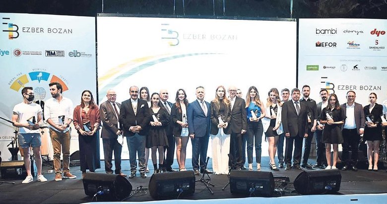 Ezber Bozan Tasarım yarışması ödülleri verildi