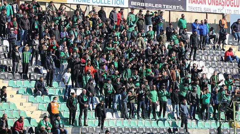 Manisa FK derbide güldü