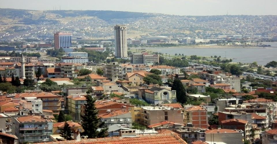 Izmir De Kiralik Bos Ev Kalmadi Izmir Haberleri