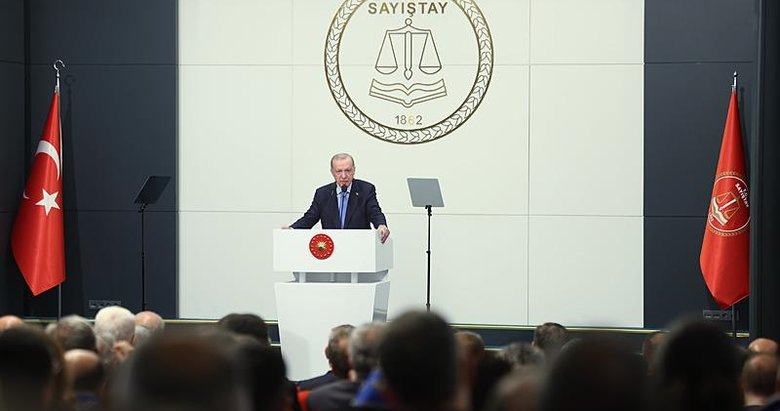 Başkan Erdoğan: Evlatlarımıza çağdaş normlara uygun yeni bir anayasa borcumuz var