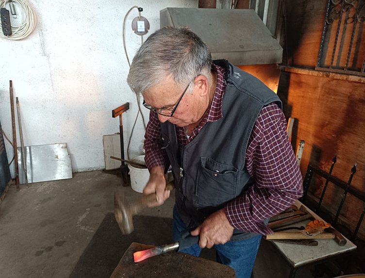 Sıcak demir ustalığının son örneği: Osman Usta’nın 60 yıllık hikayesi