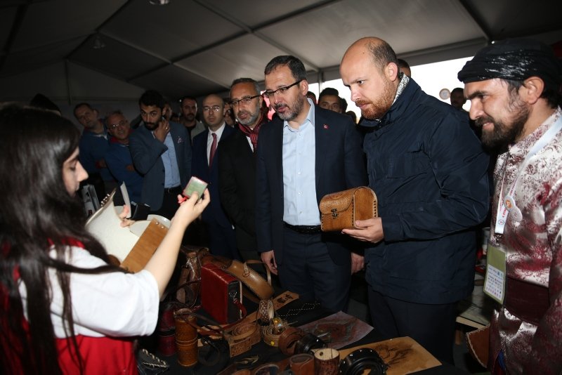 Gelenekle gelecek birleşmeli