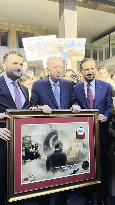 genclerden-baskan-erdogana-babalar-gunu-surprizi-1782034825295.jpeg