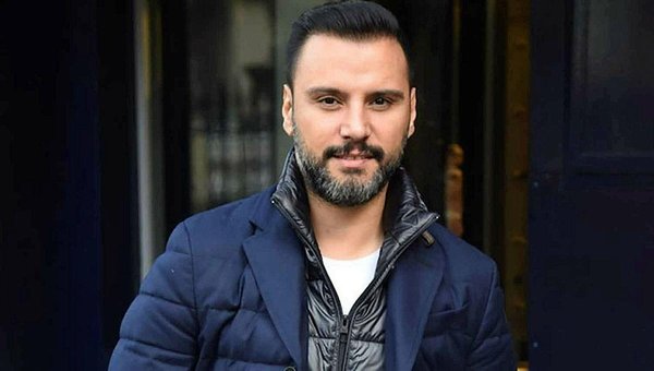 Ünlüler teröre lanet yağdırdı