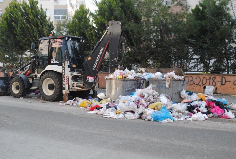 İzmir’i çöp götürüyor