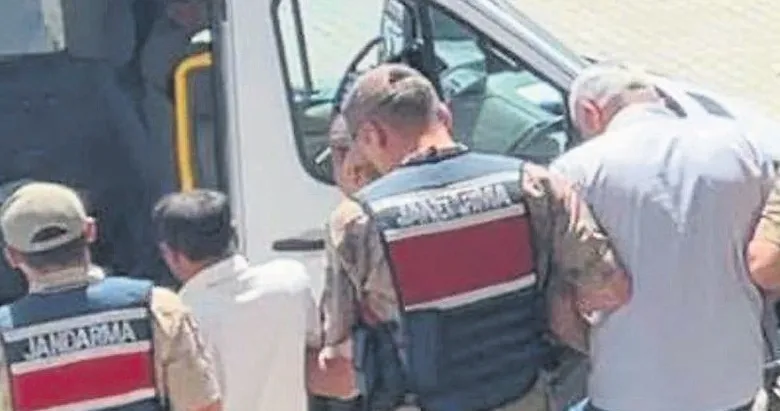 Oğlunu korumak isterken katil oldu