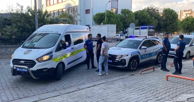 Lise önünde pompalı tüfek paniği: 2 gözaltı