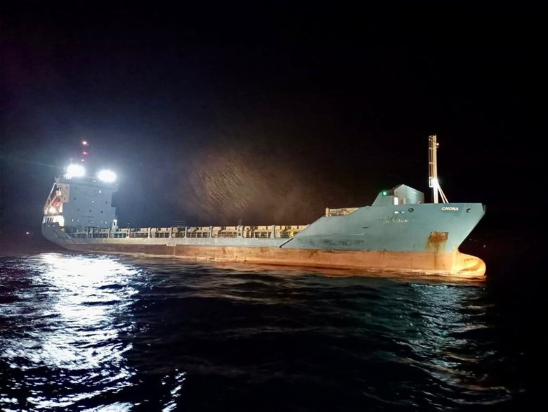 Çanakkale Boğazı’nda hareketli anlar! Dev gemi arıza yaptı