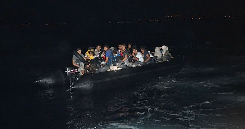 İzmir’de 106 düzensiz göçmen yakalandı