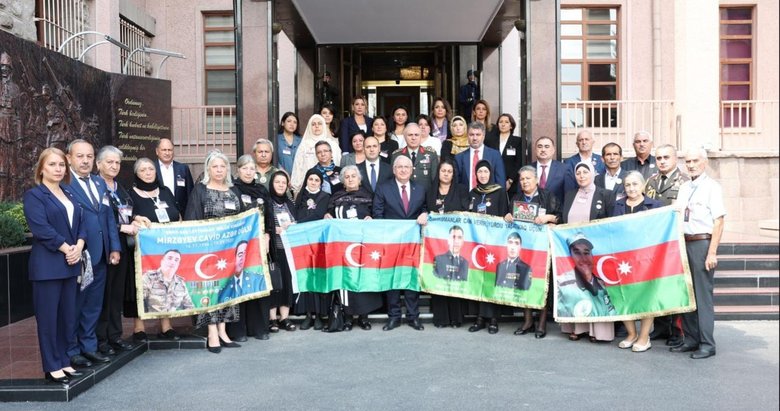 Bakan Güler, Karabağ şehitlerinin ailelerini ağırladı