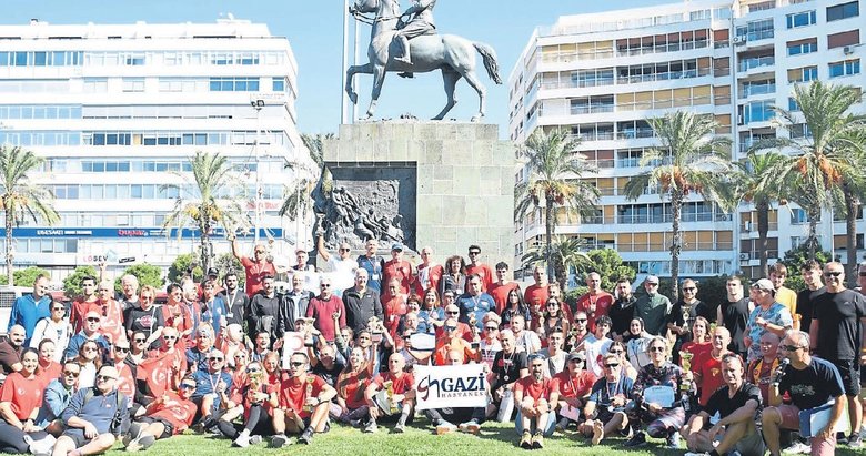 600 sporcu, otizmli çocuklar yararına koştu