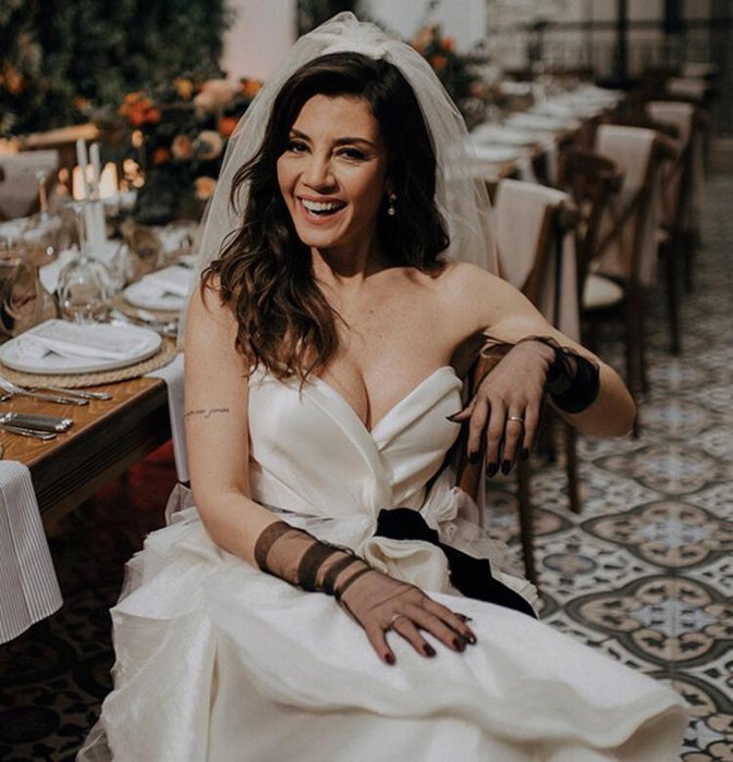 Çiçeği burnunda gelin Gökçe Bahadır hamile!