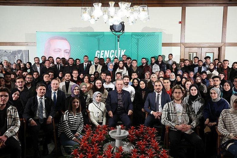 Başkan Erdoğan Konya’da gençlerle bir araya geldi