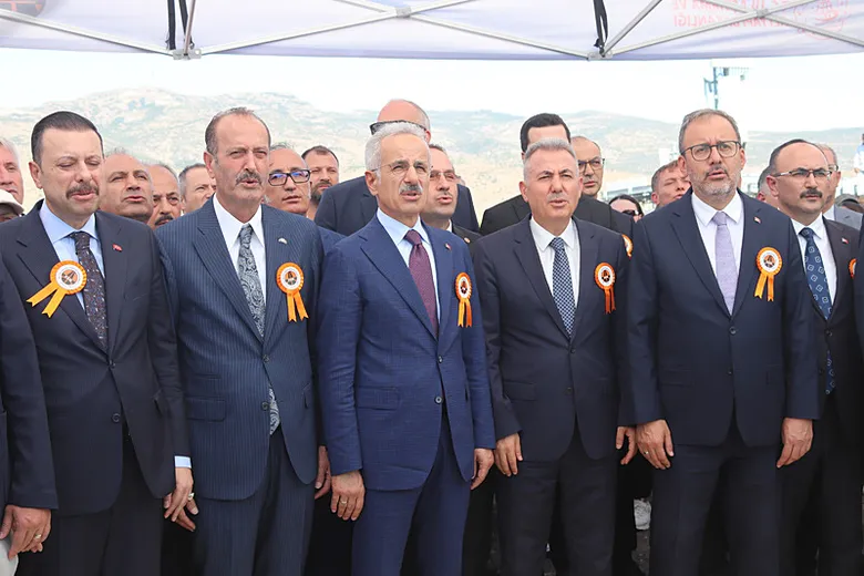 izmirin-altyapisina-349-milyarlik-yatirim-1788552982399.png