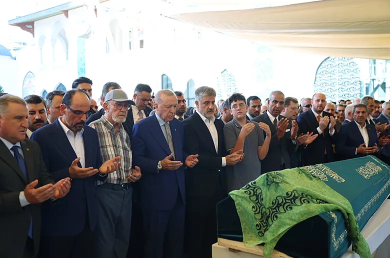 Başkan Erdoğan, Zehra Önen’in cenaze törenine katıldı