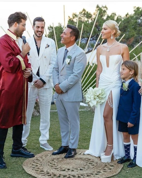 Tutku dolu başlayan evlilik bitti! Mustafa Sandal ve eşi Melis Sütşurup ayrıldı