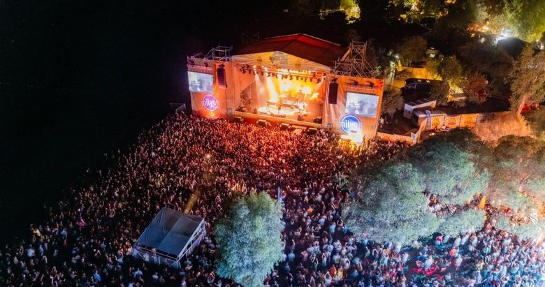 Didim’de festival uğruna ağaç kestiler
