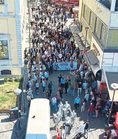izmirde-ahilik-soleni-1789675082955.jpeg