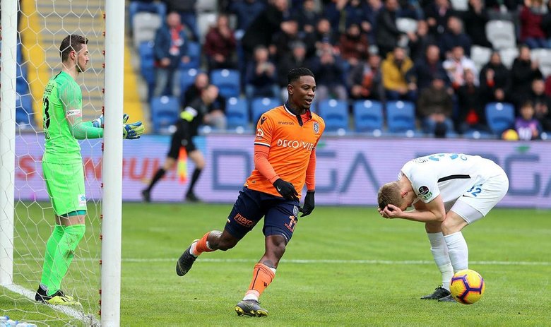 Medipol Başakşehir ile Erzurumspor yenişemedi! M.Başakşehir: 1 - Erzurumspor: 1