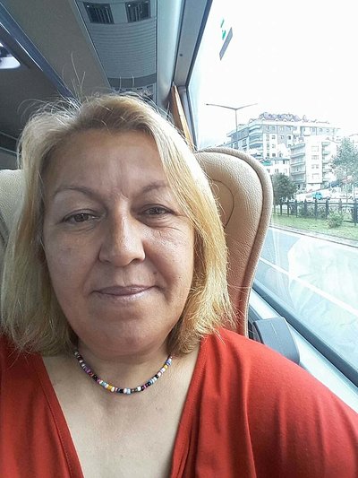 Çanakkale’de otomobil tarlaya devrildi: Anne kız hayatını kaybetti