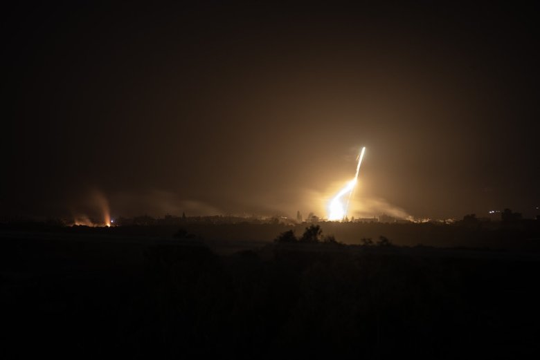 Soykırımcı İsrail 24 gündür Gazze’ye ölüm yağdırıyor