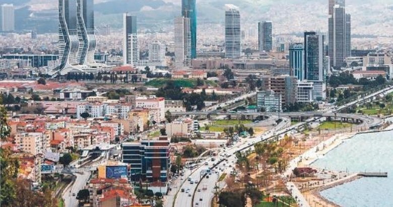 İzmir’de hep beraber taşın altına elimizi koyama zamanı