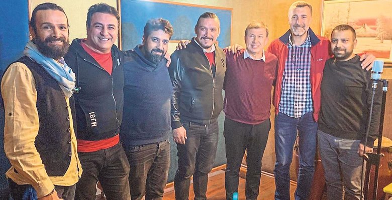 Çanakkale Türküsü’nü şehit aileleri için söylediler