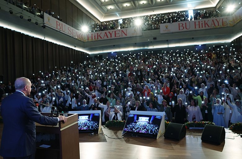 Başkan Erdoğan’dan Özel’e: Müptezellerin avukatlığını bırak