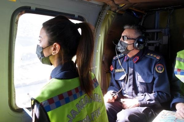 İzmir’de jandarmadan havadan trafik denetimi