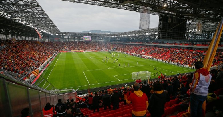 Göztepe Stadı, çatısındaki parkurla dünyada tek oldu