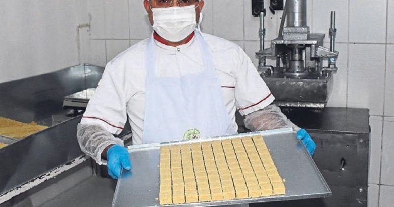 Ülkenin ilk şekersiz çekme helvası Afyonkarahisar’da