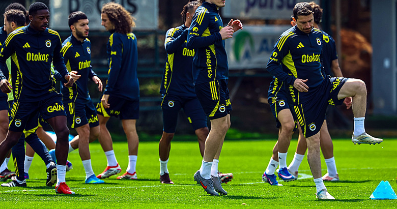 Fenerbahçe’de Mert Hakan Yandaş antrenmana çıktı!